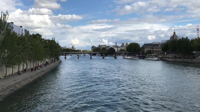 Pont des Arts sur la Seine à Paris