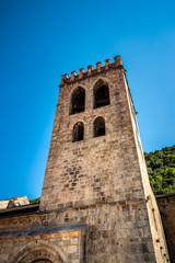 Le clocher de l'église Saint-Jacques de Villefranche de Conflent 