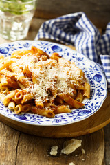 Pasta with cheese and tomato sauce