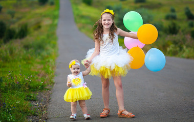Girls little balloons
