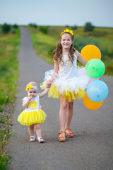 Girls little balloons