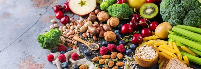 Zelfklevend Fotobehang Assortiment Selectie van gezonde rijke vezelbronnen veganistisch eten om te koken