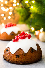 Christmas pudding with christmas light background
