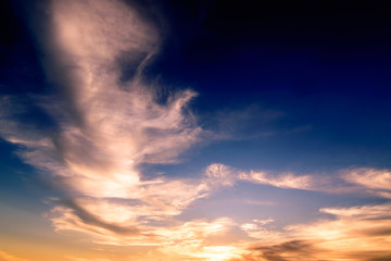 Obraz premium Beautiful colorful sky at sunset