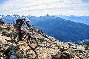 Türaufkleber Mountainbiken in Whistler, British Columbia, Kanada - Top of the World Trail im Whistler Mountainbike Park - September 2017 © Simona