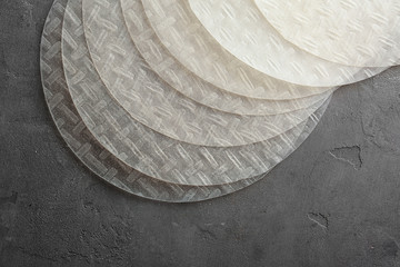 Fototapeta na wymiar Dry rice paper on gray background