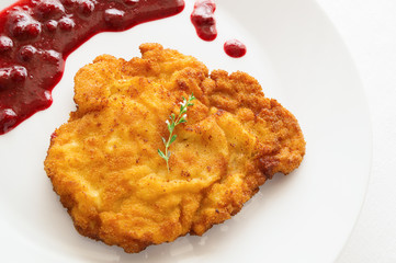 breaded turkey with cowberry sauce