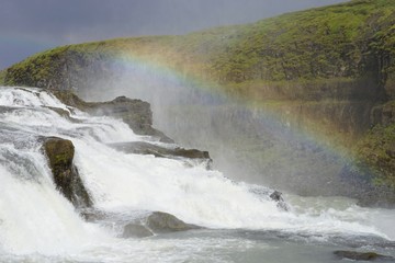 Wasserfall Gullfoss - Landschaft im Süd-Westen Islands / Golden Circle