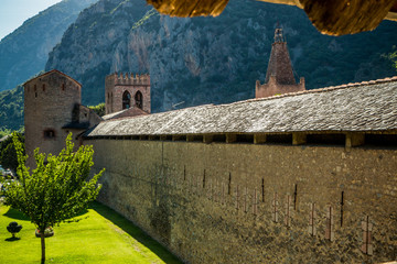 Promenade dans les remparts du village de Villefranche-de-Conflent