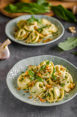 Stuffed Tortellini garlic and spinach