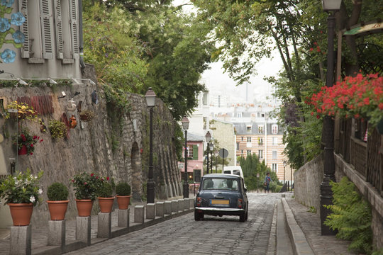 Car in the beautiful neibourhood of  Montmartre.