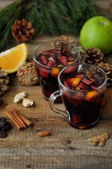 Hot mulled wine with orange and Apple 