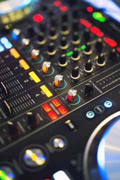 Music mixing desk