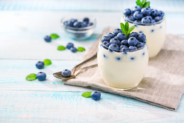healthy breakfast of yogurt and  blueberries