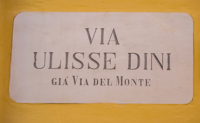 Street sign in the historic district of Pisa