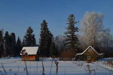 Сказочные домики в снегу, природа Сибири