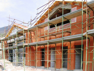 Construction of a brick industrial building