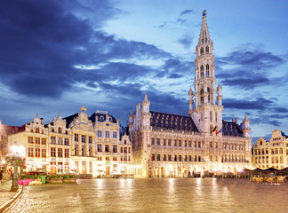 Fototapeta na wymiar Brussels - Grand place at night, nobody, Belgium
