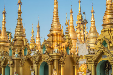 Fototapeta premium Shwedagon Pagoda in Yangon, Burma Myanmar
