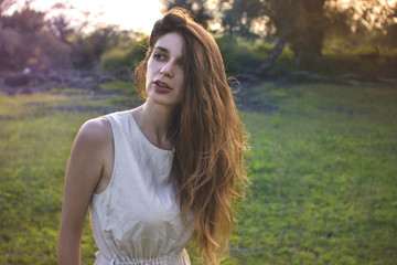 Naklejka premium Gypsy Girl in the forest