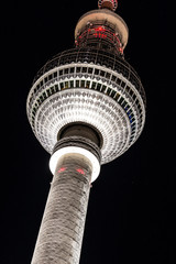Berliner Fernsehturm bei Nacht, Detailaufnahme