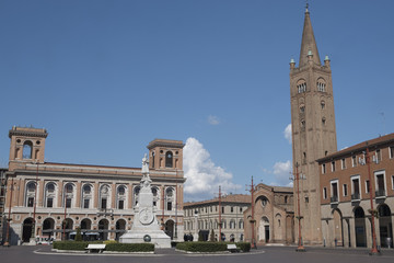 Fototapeta premium Forli (Italy): Aurelio Saffi square with church of San Mercuriale