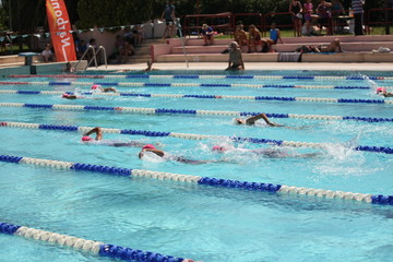 Triathlon Narbonne natation comp&eacute;tition nage libre