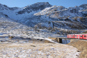Trenino Rosso del Bernina - 172387206