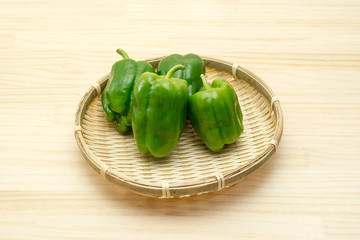 野菜盛り　ピーマン