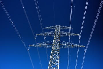 Hochspannung Stromtrasse