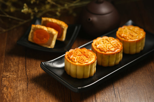 chinese mid autumn festival mooncake with egg yolk