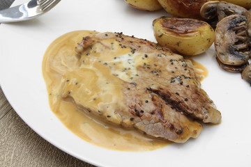 steak grillé