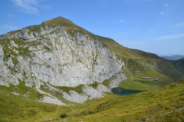 Fototapeta na wymiar Alpi Carniche - Lago e Cima Avostanis
