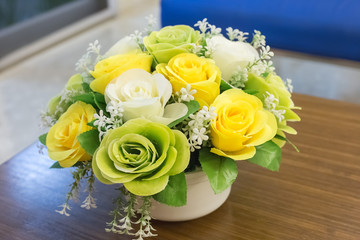 バラの花束、ウェディング、ブーケ、白、グリーン、イエロー