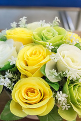 バラの花束、ウェディング、ブーケ、白、グリーン、イエロー