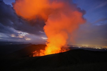 Fototapeta na wymiar Masaya volcano active lava lake Nicaragua