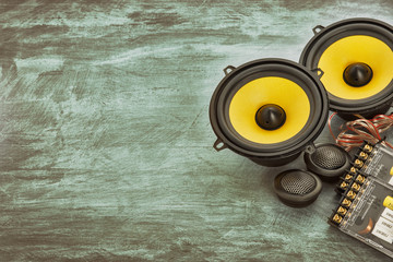Car audio speakers 