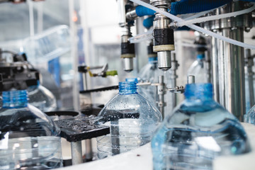 Bottling plant - Water bottling line for processing and bottling pure mineral carbonated water into bottles.
