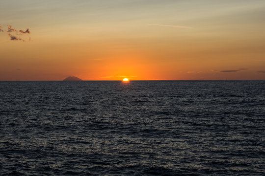 Pizzo Calabro - Ultima luce sullo Stromboli