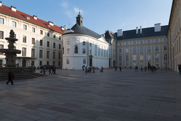 Obraz premium Innenhof der Prager Burg