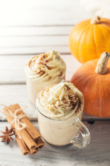 Pumpkins spice latte with pumpkins