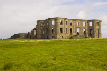 Fototapeta premium The ruins of the Earl Bishop's flamboyant house in the grounds of the Downhill Demesne near Coleraine on the north coast of Northern Ireland