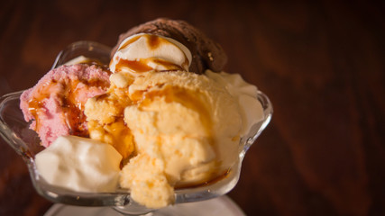 Helado de tres bolas_Three ball Ice Cream