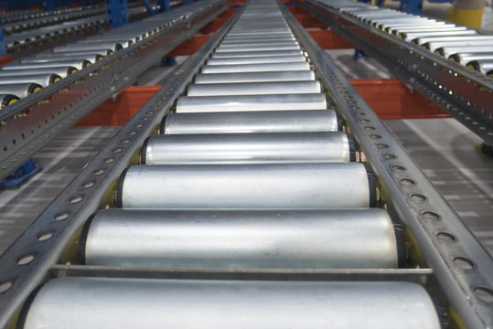 Roller Conveyor In Beverage Factory