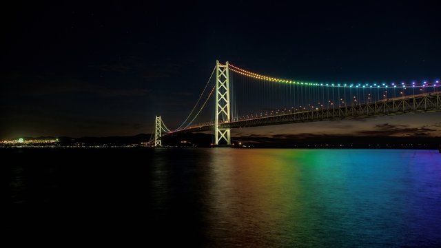 レインボーライトアップ