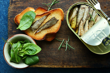 Sandwich with sprats