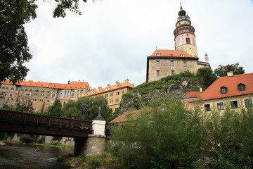 Obraz premium View to bridge over Vitava river and castle in Cesky Krumlov, Czech republic, Czechia, Heritage Unesco.