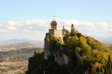 Obraz premium Castello a strappiombo a San Marino