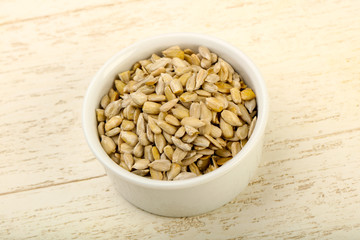 Peeled sunflower seeds