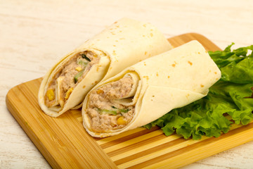 Tuna bread roll